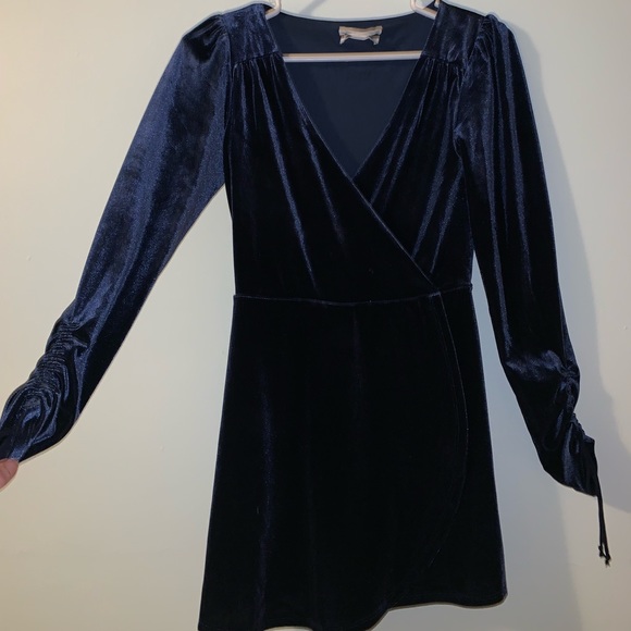 Navy Blue Long Sleeve Romper - Picture 3 of 3